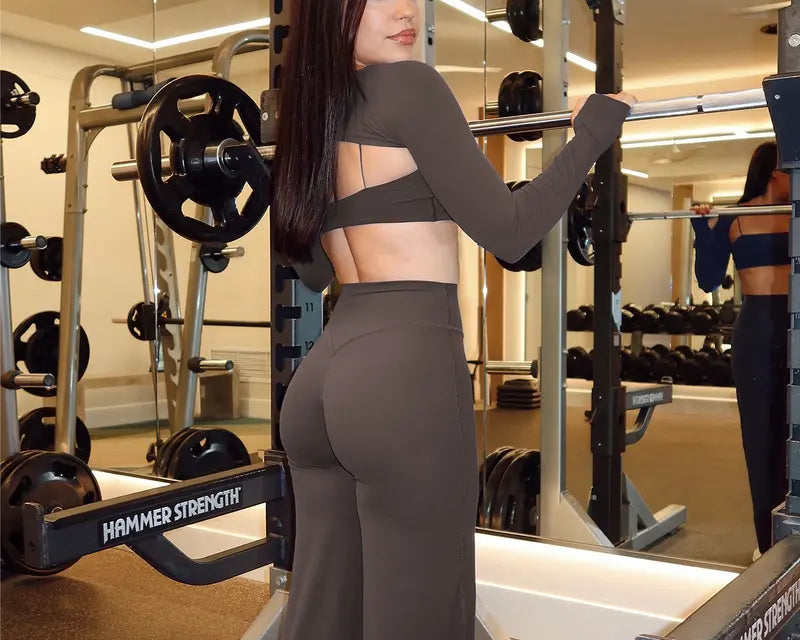 Sculpted Look. Straight-Leg Comfort. Zero Effort.
