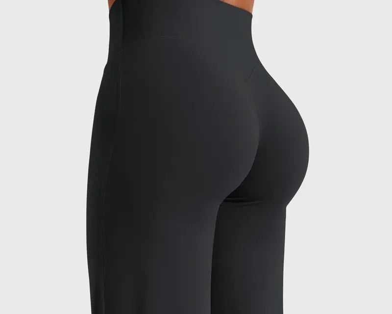 Sculpted Look. Straight-Leg Comfort. Zero Effort.