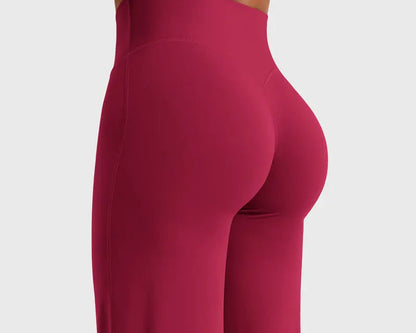 Sculpted Look. Straight-Leg Comfort. Zero Effort.