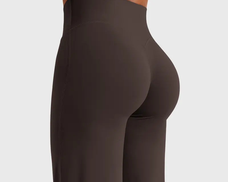 Sculpted Look. Straight-Leg Comfort. Zero Effort.