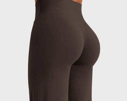 Sculpted Look. Straight-Leg Comfort. Zero Effort.